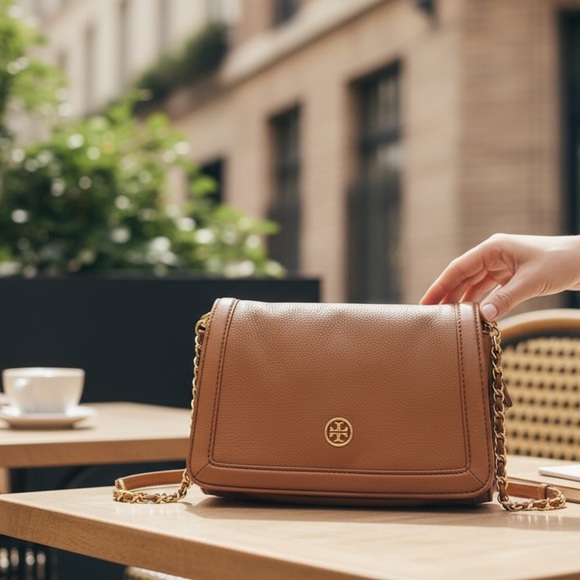 Tory Burch Brown Leather Crossbody Bag with Gold Chain - Picture 1 of 11